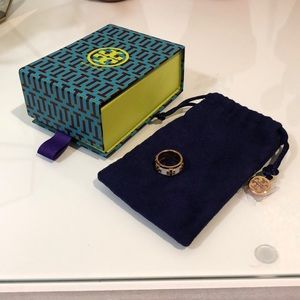 BNIB Tory Burch ring gold and white